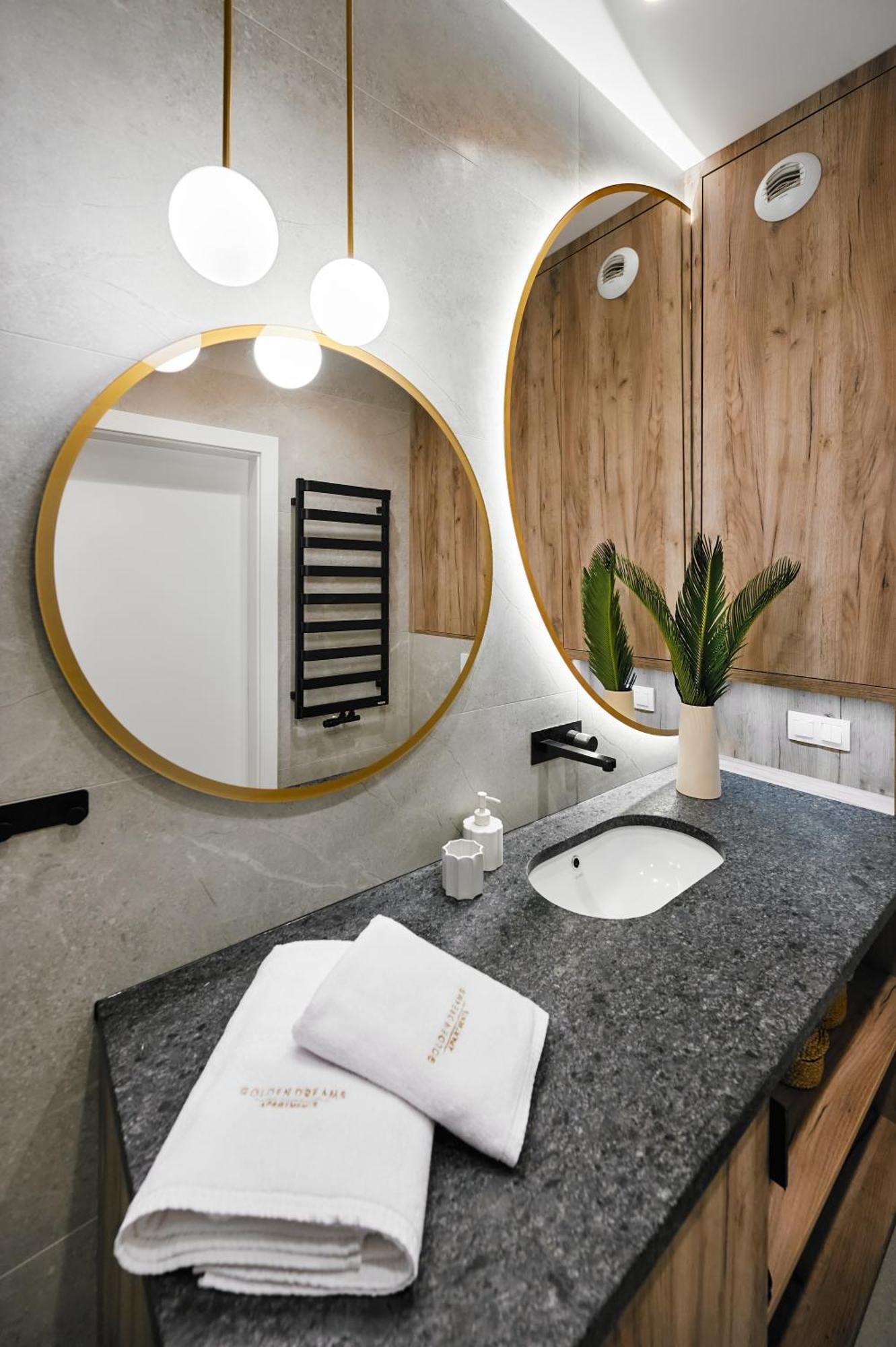 Golden Dreams Luxury Apartments 21 Krakow Ngoại thất bức ảnh